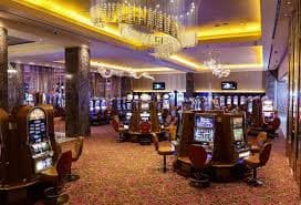 7g88 slots platform တွင် MMK ဖြင့် ငွေသွင်းကာ ကစားနေသောမြင်ကွင်း